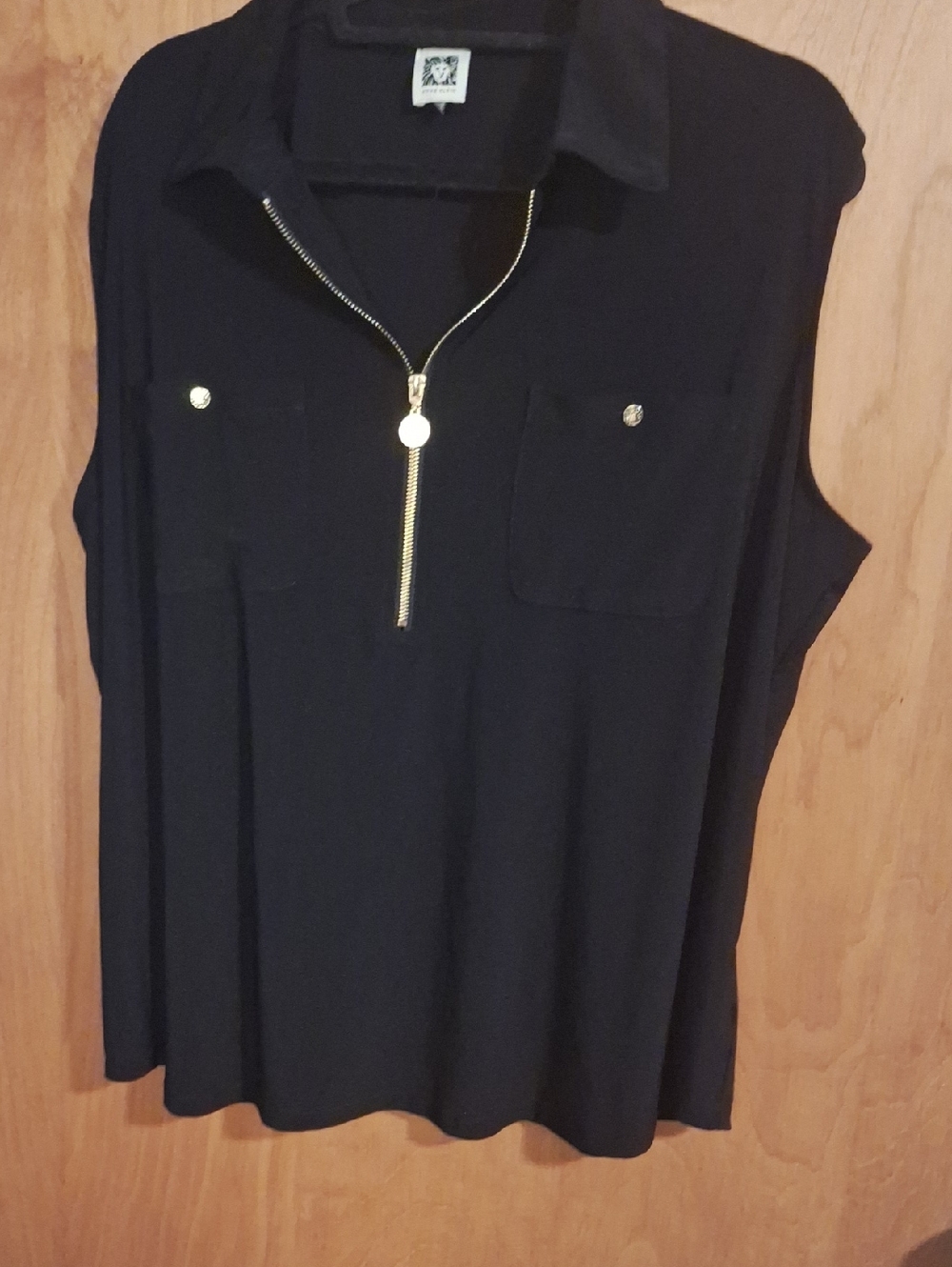 Anne Klein Black Sleeveless Zip-Front Tank